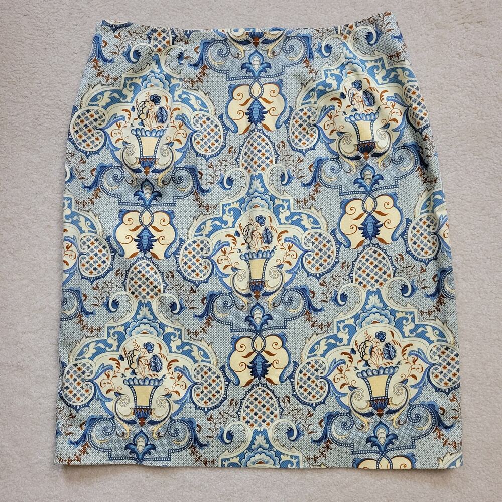 EUC Talbots 10 Stretch Straight Knee Length Skirt Side Zip Button Geometric - Picture 2 of 12